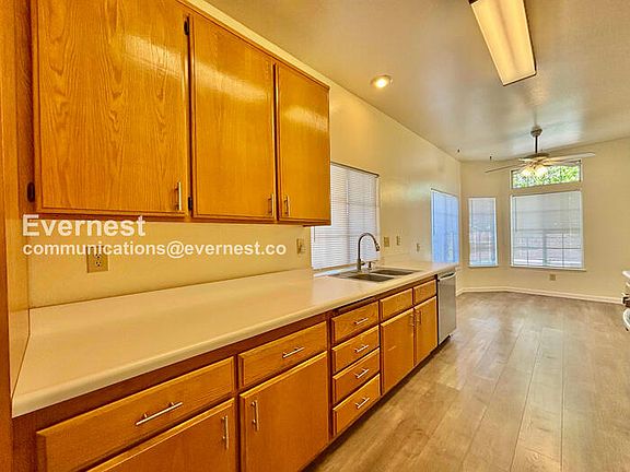 4th image of 27305 Uppercrest Ct