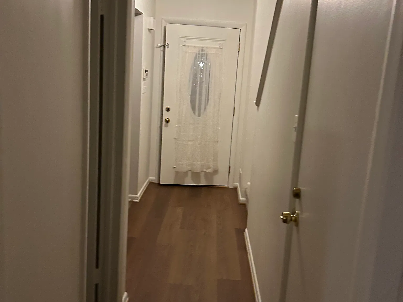 3 bed, 3.5 bath, 1800 sqft, $2,800 — Photo 3