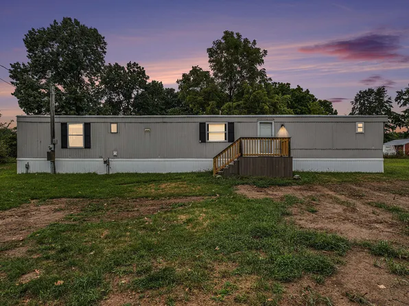 630 W Long Lake Rd, Orleans, MI 48865