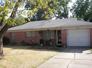 5204 Bakers Ln, Haltom City, TX 76117