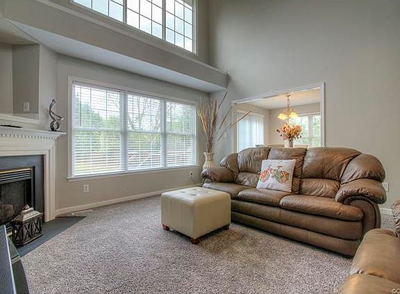 4th image of 3200 Oakington Dr