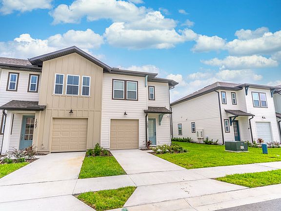 2nd image of 1063 Plantation Ln #1063