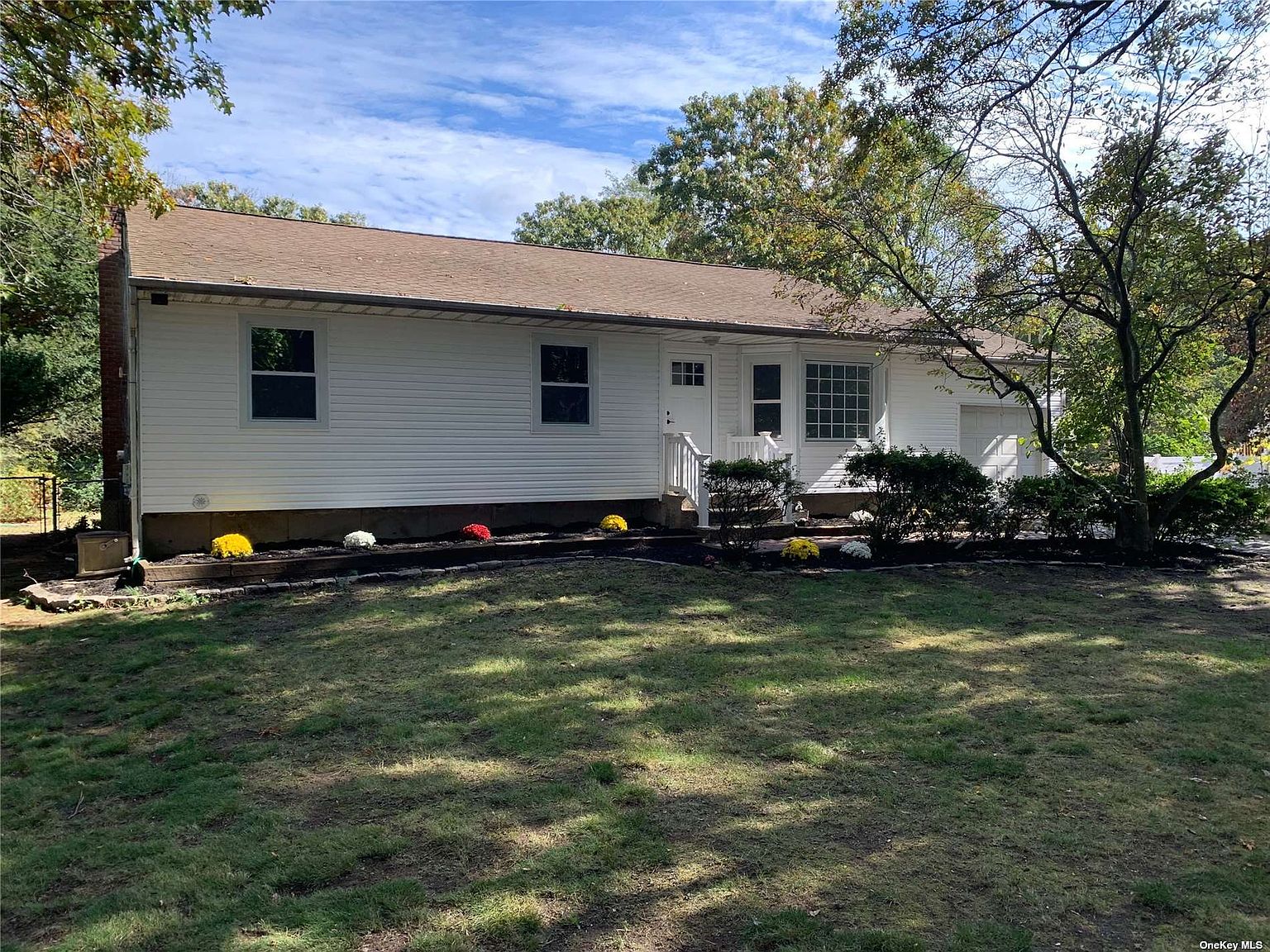 49 Ackerly Lane, Ronkonkoma, NY 11779 Zillow