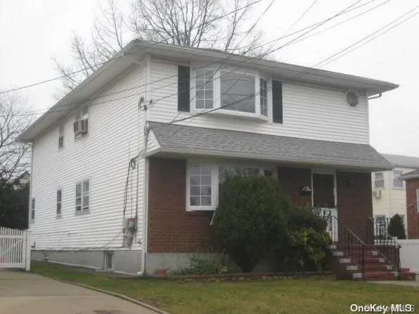 247 Lehrer Avenue, Elmont, NY 11003