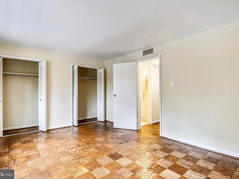 10300 Rockville Pike #301 — Photo 7