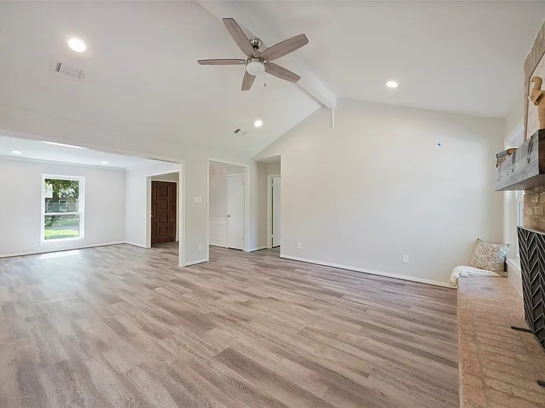 1726 Ashford Hollow Ln — Photo 13