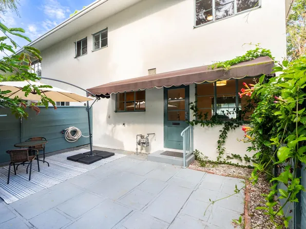 5161 Village Grn, Los Angeles, CA 90016