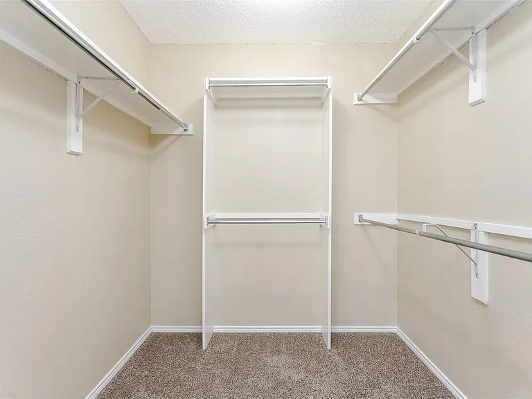 1308 Dundee Dr — Photo 30