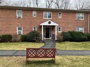 310 N State Rd APT 1C, Briarcliff Manor, NY 10510