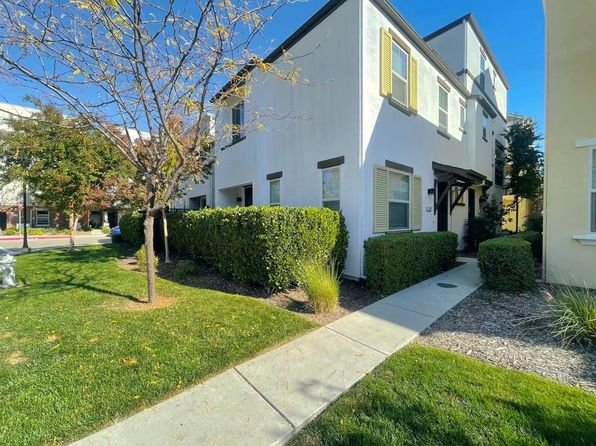 408 Lug Ln