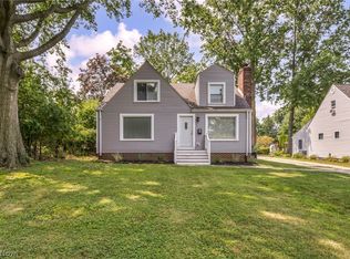 1703 Grantwood Dr, Parma, OH 44134