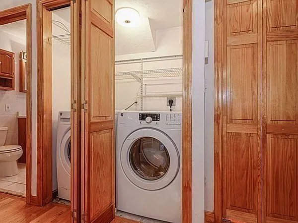 24 Burnside Ave #24 — Photo 3