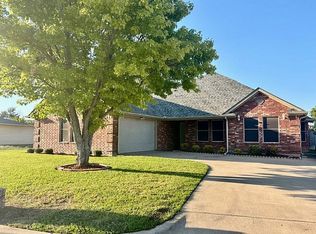 306 W Owens St, Weatherford, TX 76086