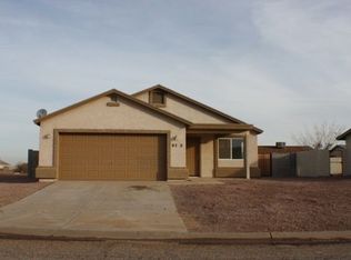 9310 W Raven Dr, Arizona City, AZ 85123