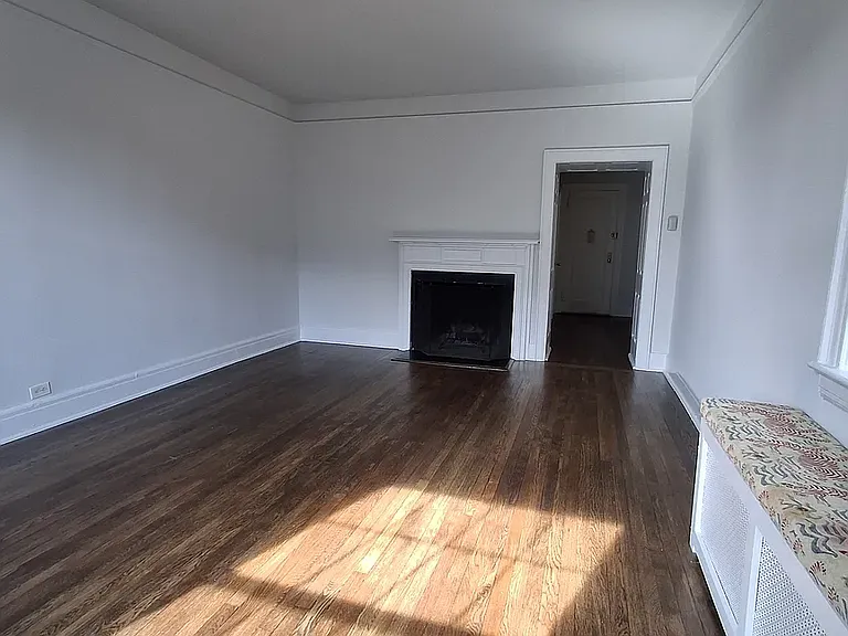 6860 108th St #3H — Photo 5