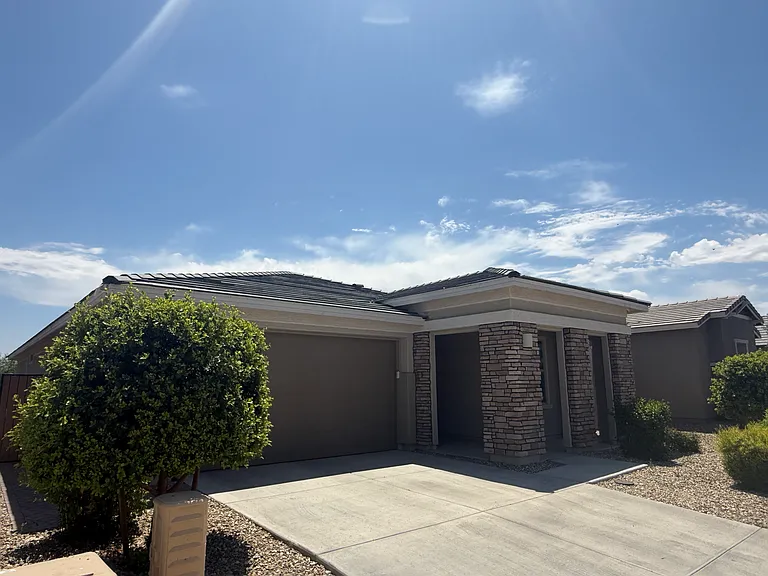 19145 W Coolidge St — Photo 3