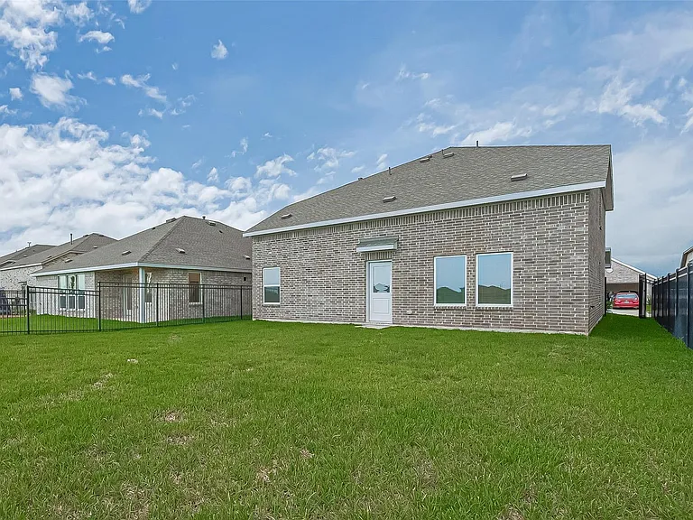 27615 Seascape Village Dr — Photo 47