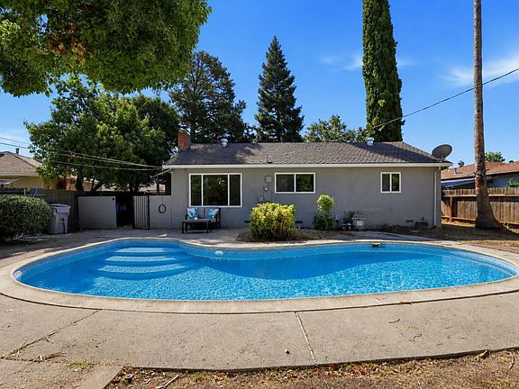 3rd image of 6650 Hogan Dr