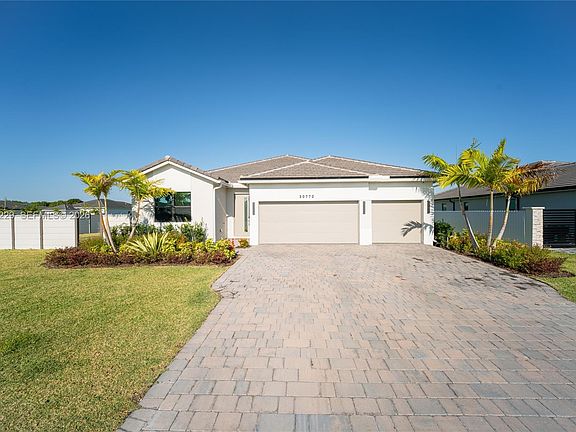 3rd image of 30772 SW 192nd Ct