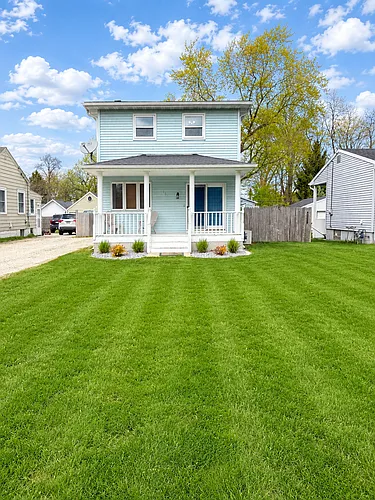 604 16th St Photo 1