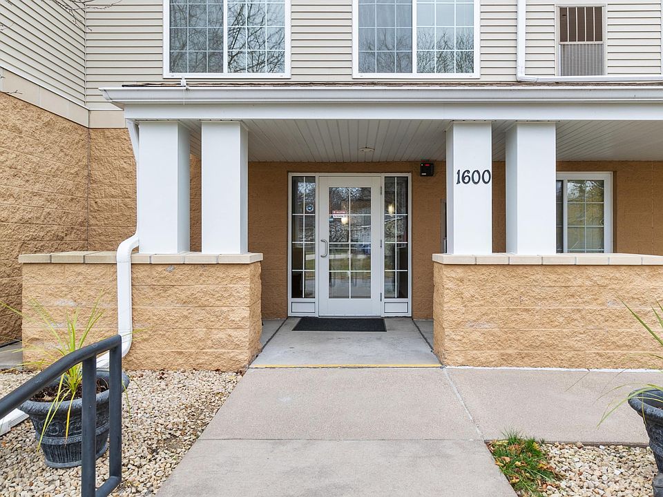 1st image of 1600 Arundel St N #211CC