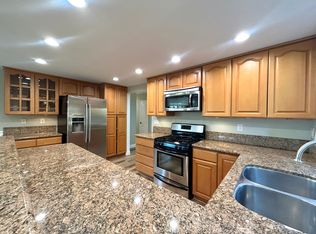 1742 Oakview Way, Upland, CA 91784