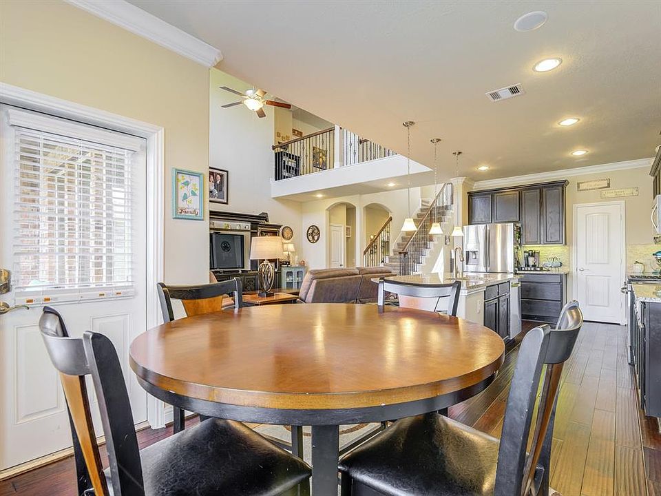 1st image of 4851 Palomar Ln