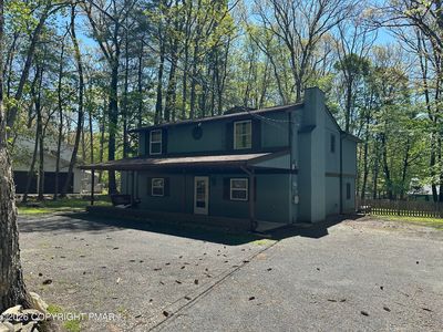 351 Charles Folly Rd, Bartonsville, PA, 18321