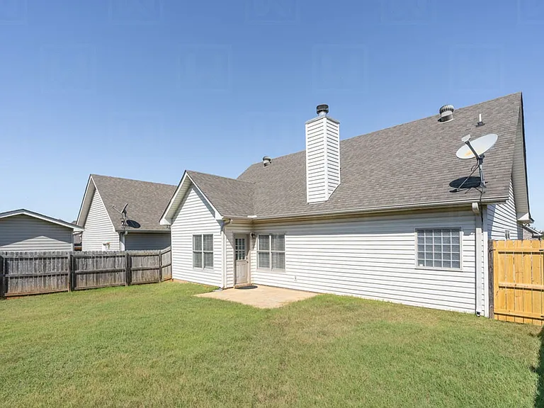 1128 Alden Glen Dr — Photo 22