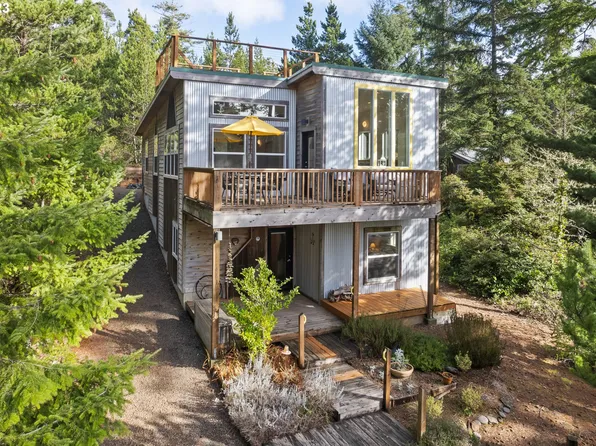 441 Ocean Ave, Manzanita, OR 97130