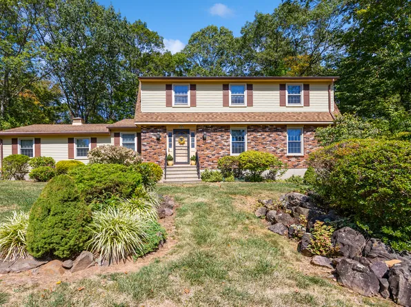 47 Lantern View Drive, Branford, CT 06471
