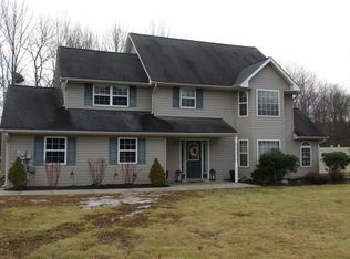 169 Maple Spring Dr, Kunkletown, PA 18058