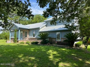 22417 Jones Ln, Moss Point, MS 39562
