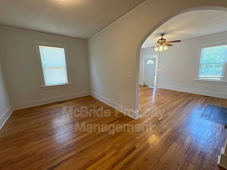 1112 Troupe St — Photo 4