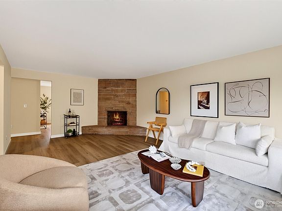 5th image of 11618 Roseberg Avenue S