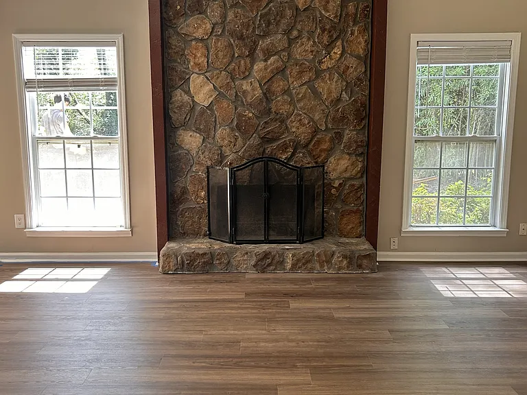 550 Creekwood Xing — Photo 18