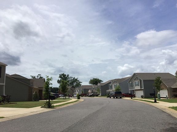 4th image of 2115 Laurel Lake Dr