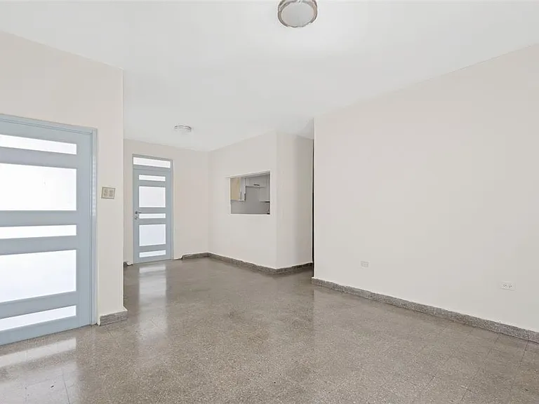 1210 Calle Maria Bustamante — Photo 5