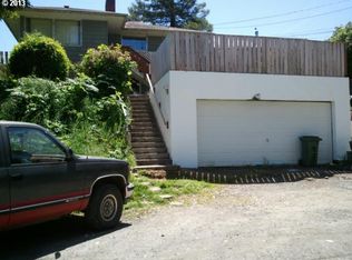 1387 Illinois Ave, Coos Bay, OR 97420