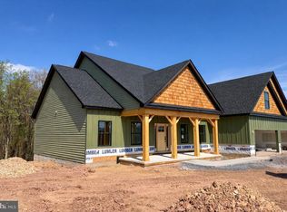 1 Libbys Ridge Rd, Berkeley Springs, WV