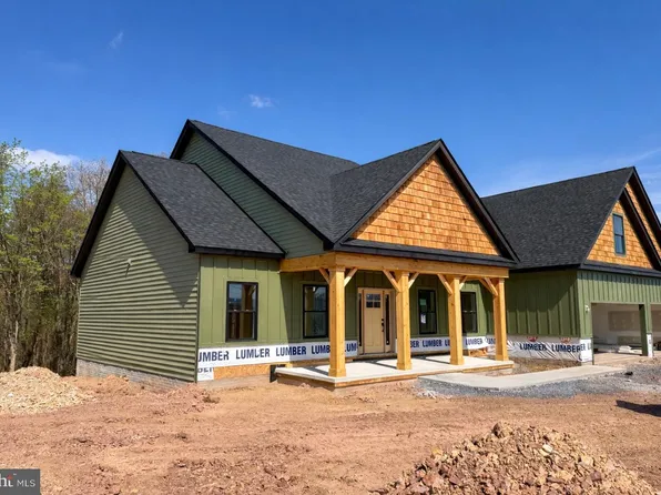 1 Libbys Ridge Rd, Berkeley Springs, WV 25411