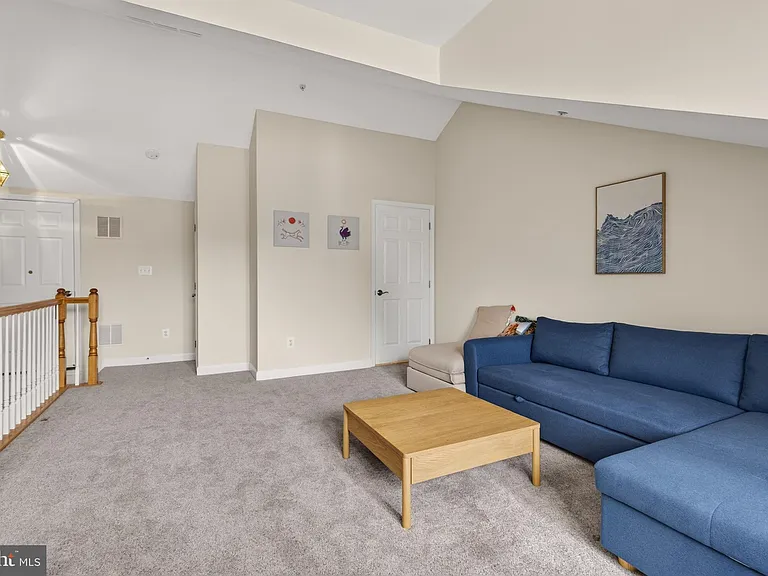 8814 Hunting Lodge Ct — Photo 45
