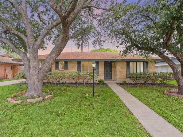 1025 Monette Dr, Corpus Christi, TX 78412