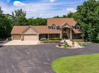 1231 Ridge Crest Ln NW, Rochester, MN 55901