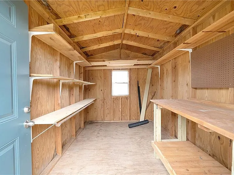 2515 Berkett Dr — Photo 27
