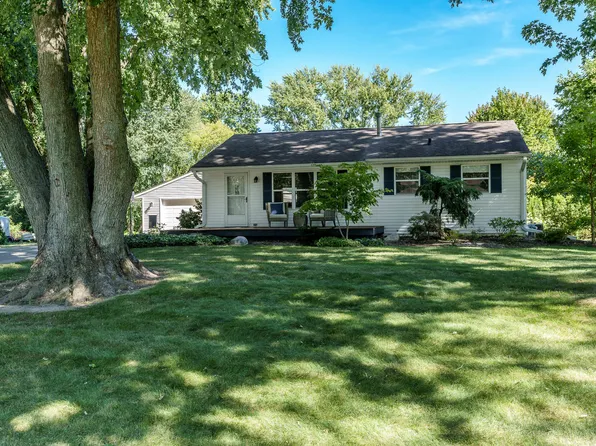 1310 Randall Dr, Rockford, IL 61108
