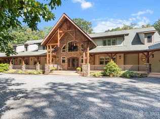 6 Lamb Ln, Manalapan, NJ 07726