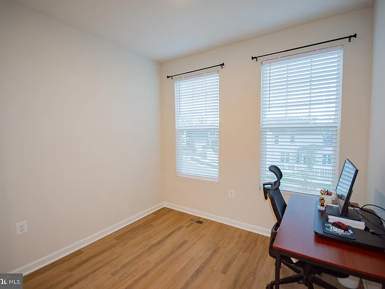 34 Coolidge Ave — Photo 16