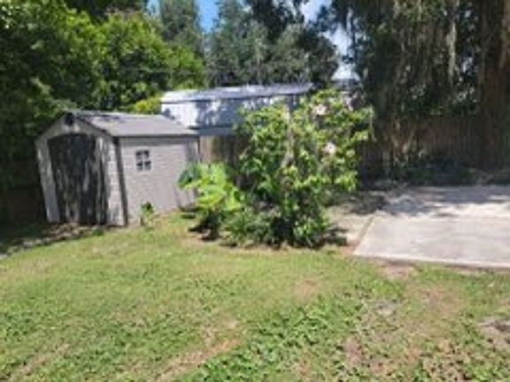 4th image of 1512 E Main St