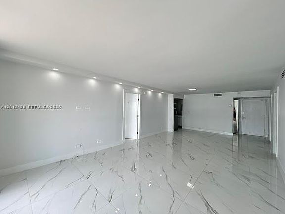 4th image of 6039 Collins Ave APT 1033